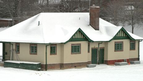 A photo of the northern building in Eglinton Park